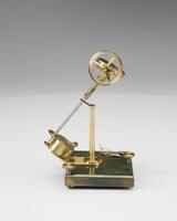 FK 0310
<br/>
Heliostaat, naar Klinkerfues
<br/>
<em>Meyerstein</em>